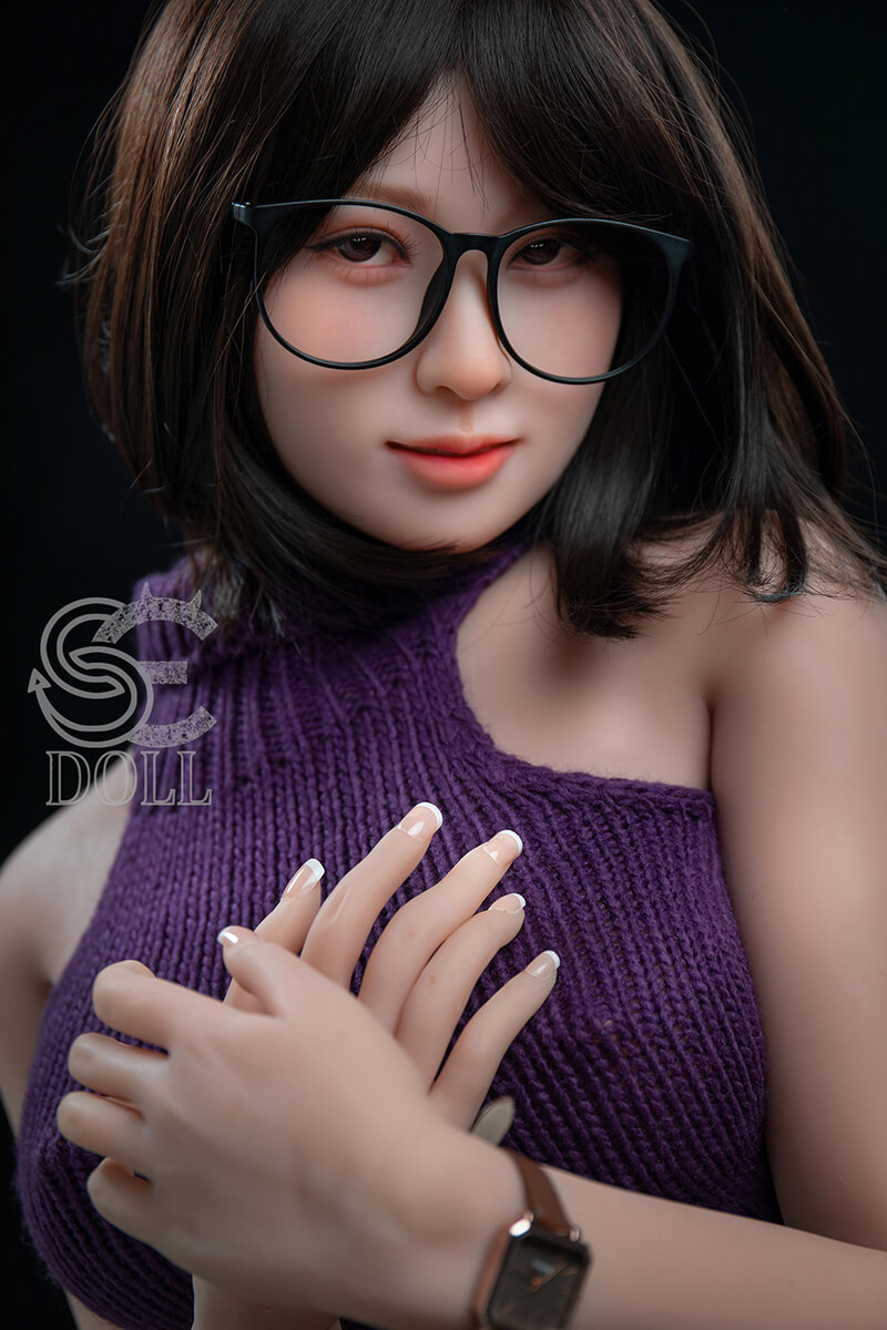 163cm / 5ft4" E-cup Nana.B (Yutsuki)