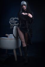 166cm / 5ft5" C-cup Heloise.F - Image 4